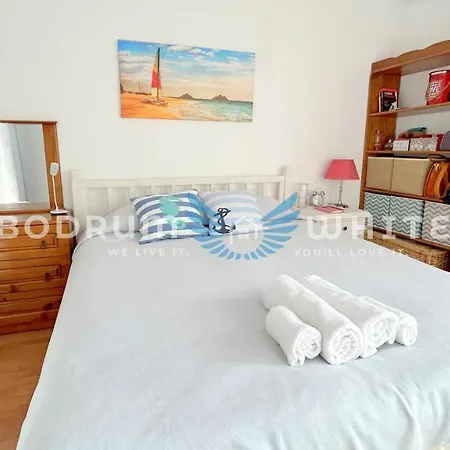 Bodrum 3 Bedroom Seaview Private Homes