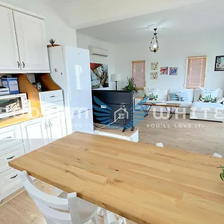 Bodrum 3 Bedroom Seaview Private Homes Gümbet